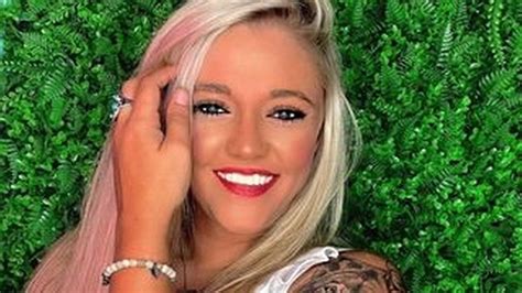 kylie strickland nudes|TikTok star, 30, arrested after she streamed exposing her breasts。